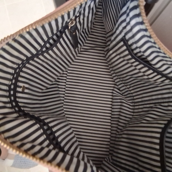 Kate Spade New York Jackson Street Quincy Shoulder Bag. LOA Size 14"×10" - Picture 8 of 13